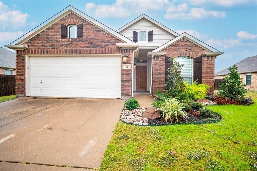 Property Photo:  106 Eagle Feather Drive  TX 75165 