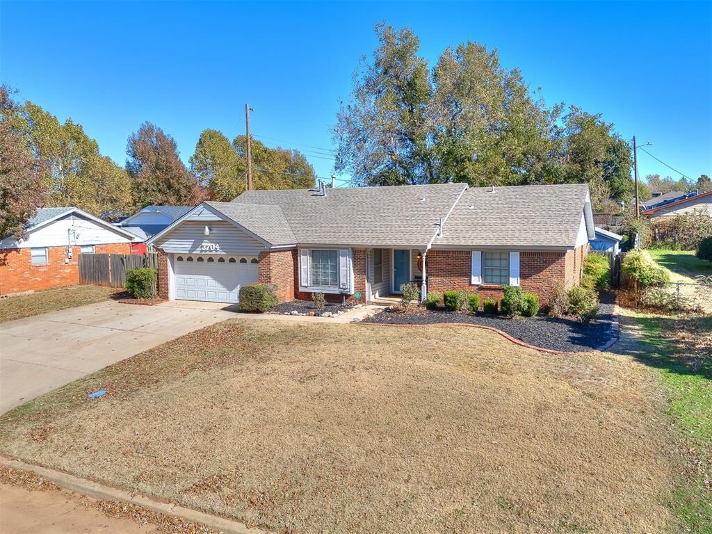 Property Photo:  3204 W Woodlane Drive  OK 73110 