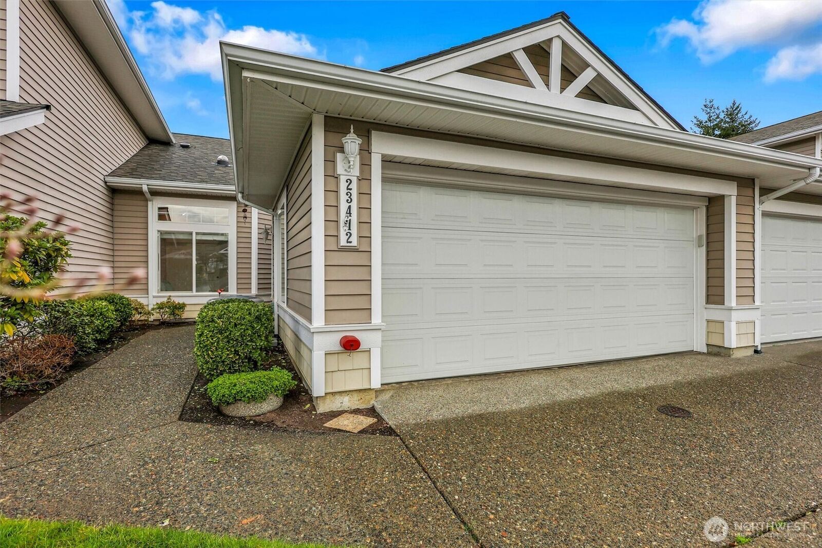 Property Photo:  23412  52nd Place S 9-2  WA 98032 