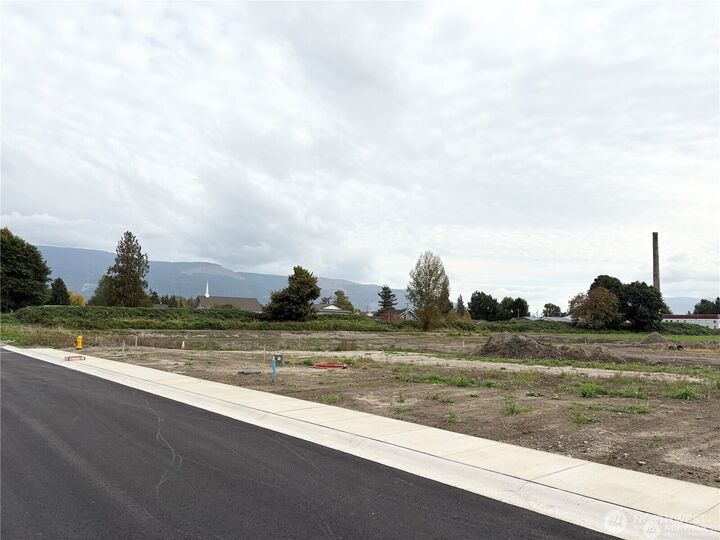 Property Photo:  324 W 4th Street  WA 98247 