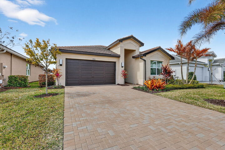 Property Photo:  11800 SW Siverlake Falls Drive  FL 34987 
