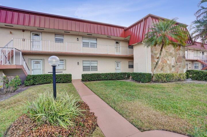 Property Photo: 12014 Greenway Circle S 109 FL 33411