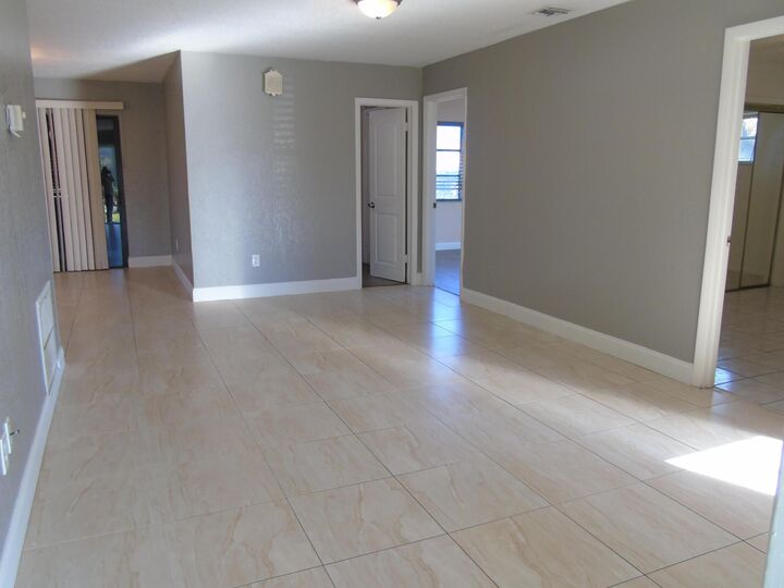 Property Photo:  6902 S Plymouth Drive  FL 33462 
