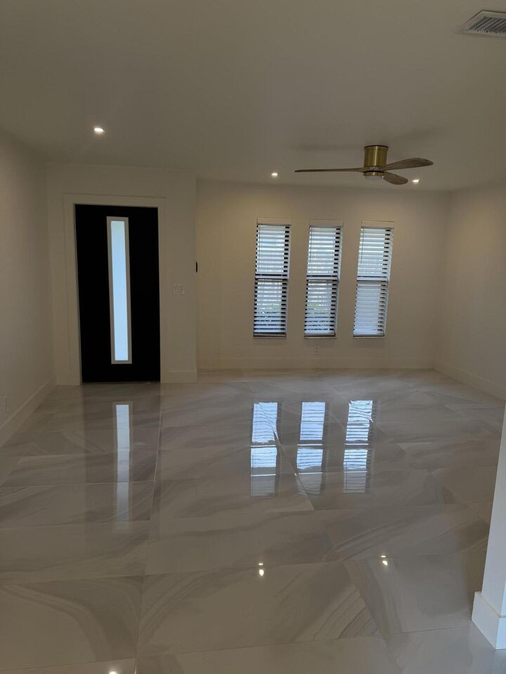 Property Photo: 9287 Sunrise Drive 9287 FL 33403