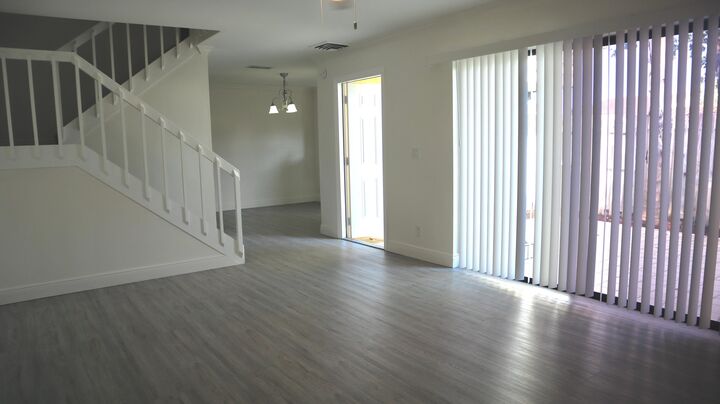 Property Photo: 194 Lake Arbor Dr 1 FL 33461