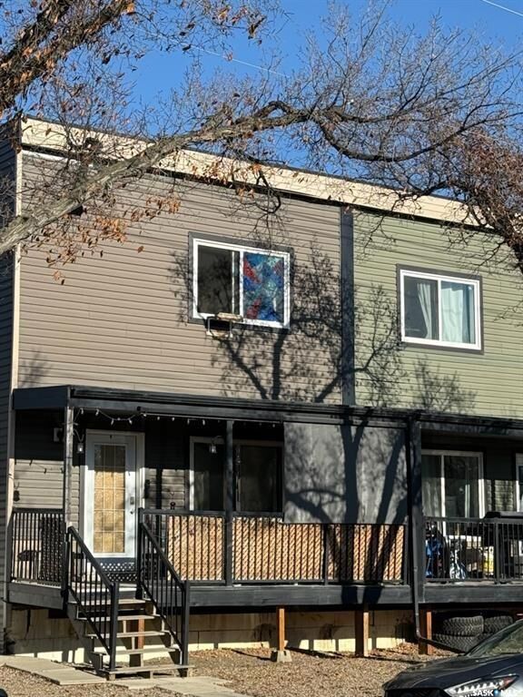 Property Photo: 118 5th Avenue SK S0L 1S0