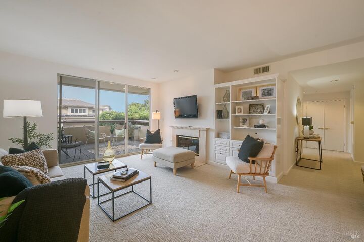 Property Photo:  400 Deer Valley Road 2A  CA 94903 