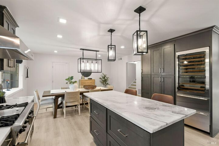 Property Photo:  38 Twelveoak Hill Drive  CA 94903 