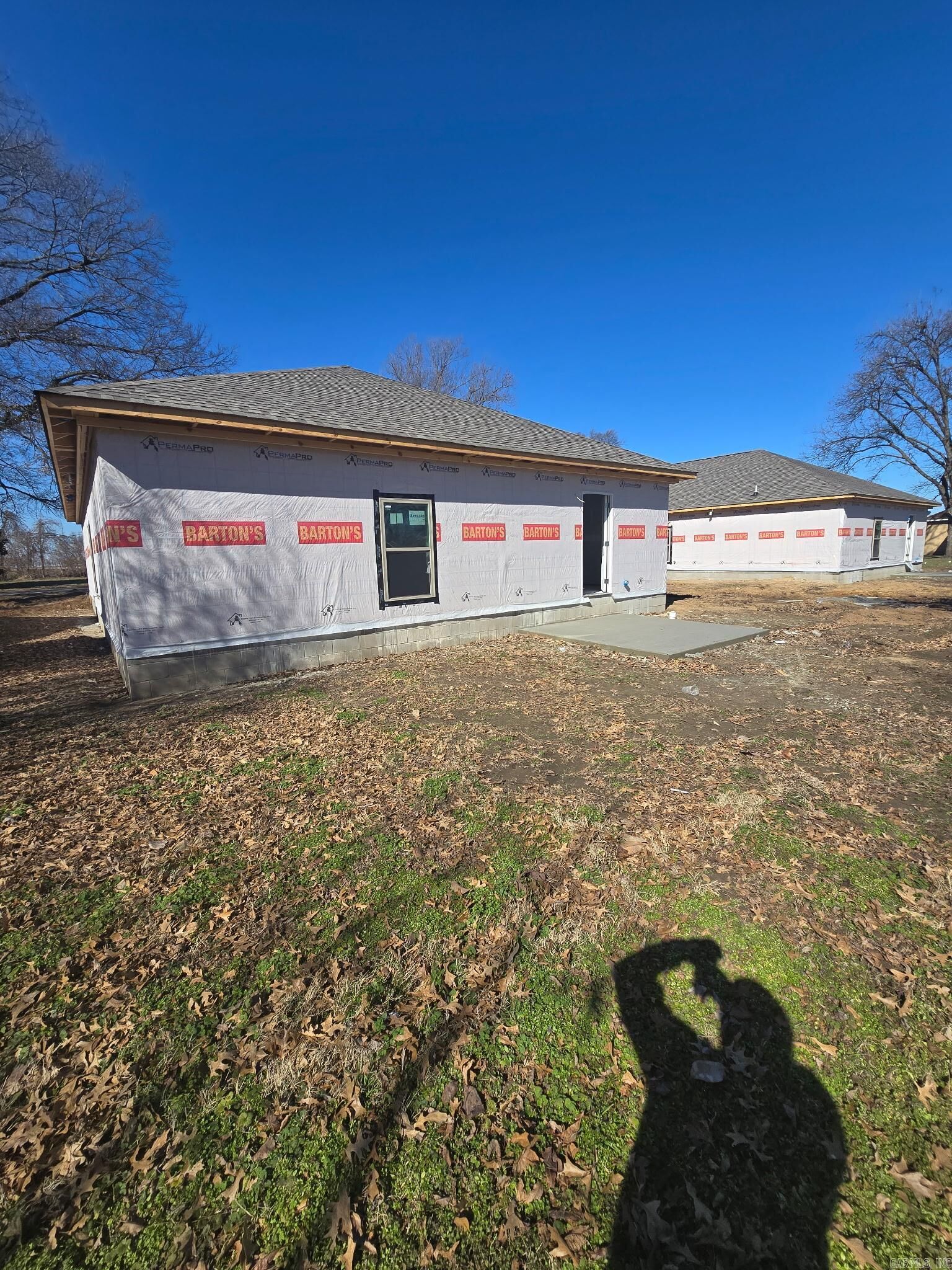 Property Photo:  207 Thopmpson  AR 72358 