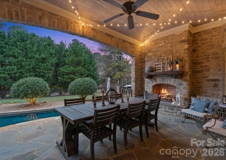 Property Photo: 1812 Brawley School Road NC 28117