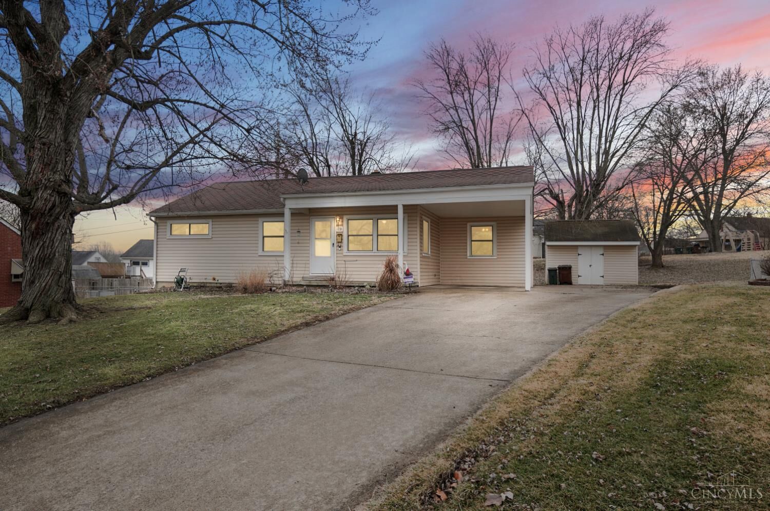 Property Photo:  75 Berkshire Court  OH 45013 