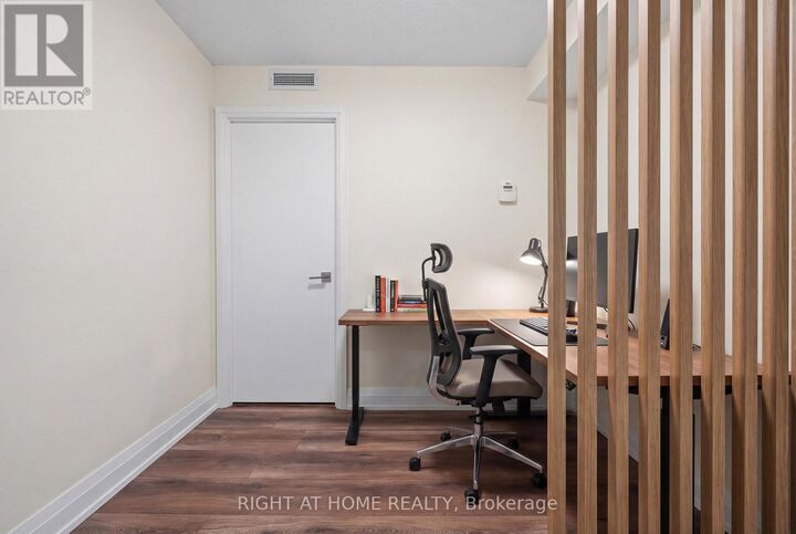 Property Photo:  565 Wilson Avenue 203W  ON M3H 5Y6 