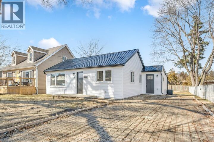 Property Photo:  7 Oxley Drive  ON N7L 2K5 