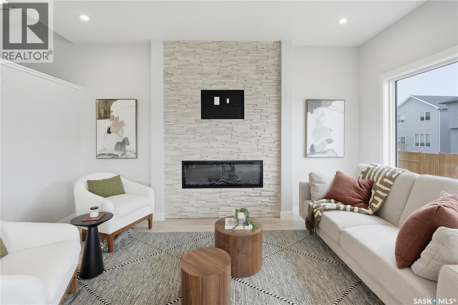 Property Photo:  5545 Kennett Square  SK S4V 4C5 