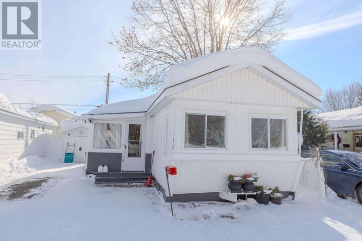 Photo de la propriété: 100 Old Highway 17 N # 26 ON P6A 5K7