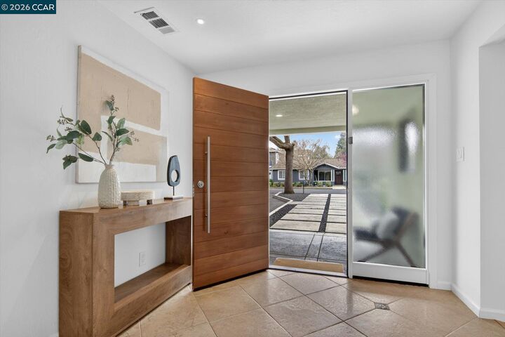 Property Photo:  1536 Alamo Way  CA 94507 