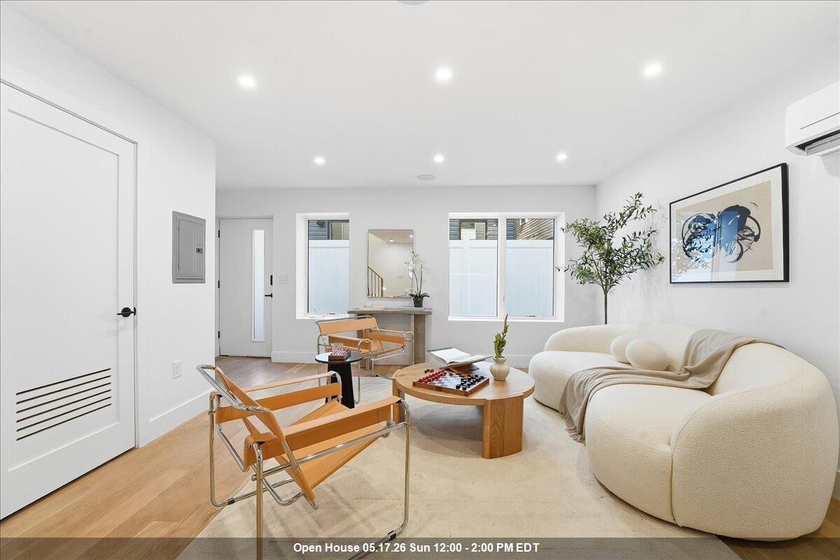 Property Photo: 105 Laidlaw Ave 4 NJ 07306