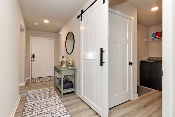 Property Photo:  2213 26th Avenue SW  IA 50009 