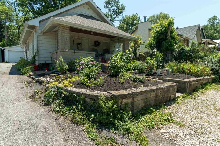 Property Photo:  1207 S Grant Street  IN 47401 