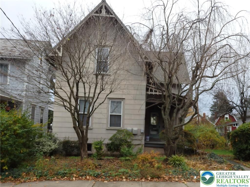 Property Photo:  33 N Hellertown Avenue A  PA 18951 