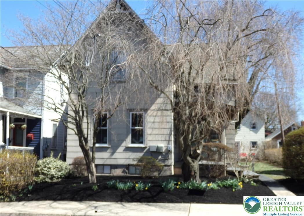 Property Photo:  33 N Hellertown Avenue A  PA 18951 