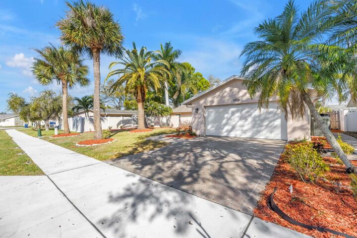 Property Photo:  10761 125th Avenue  FL 33778 