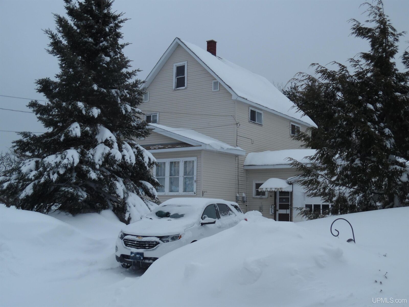 Property Photo:  46 Stanton Avenue  MI 49963 