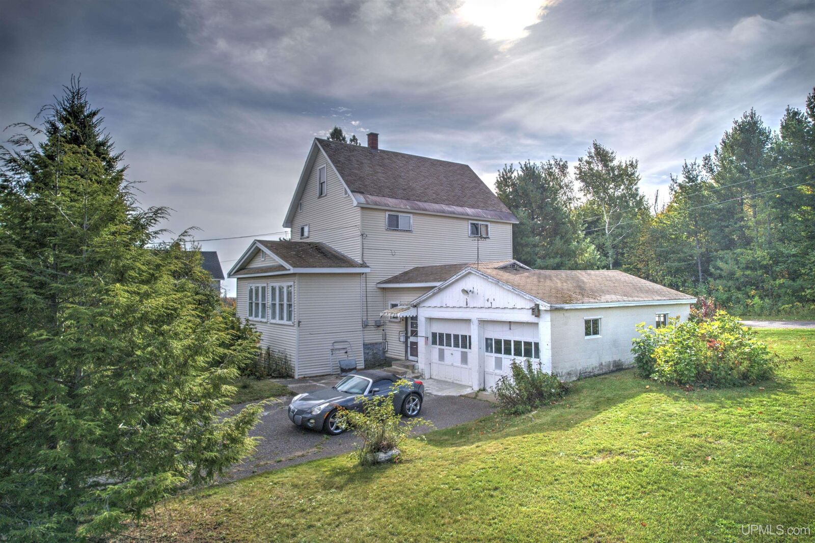 Property Photo:  46 Stanton Avenue  MI 49963 
