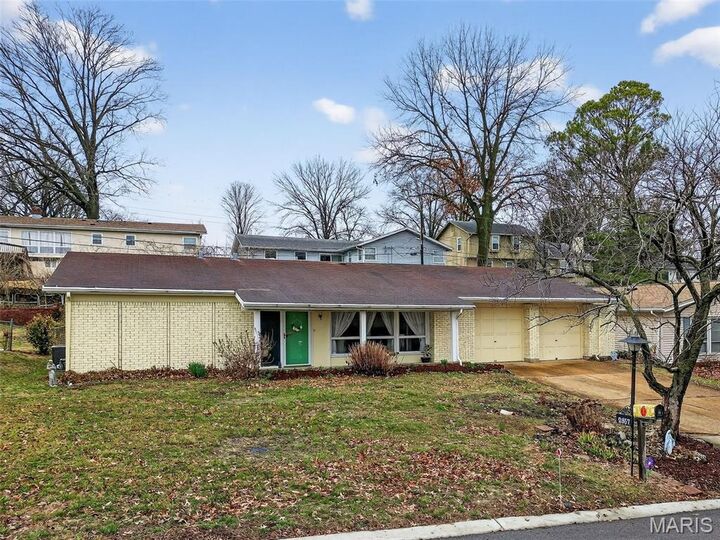 Property Photo:  2957 Caspian Lane  MO 63125 