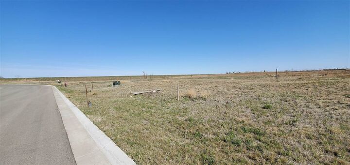 Property Photo: 140 14th St Block 52 Lot 2 ND 58852