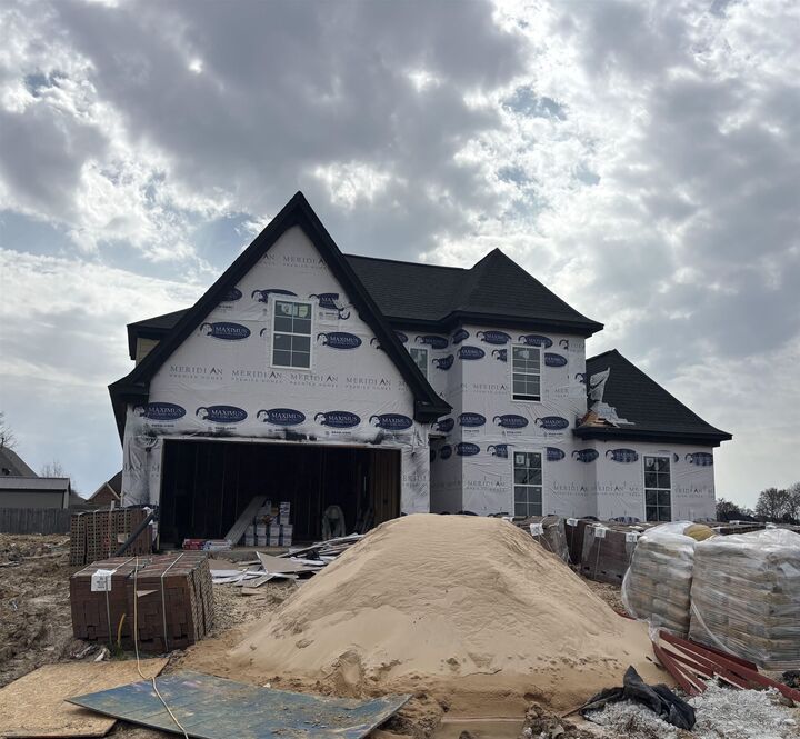 Property Photo: 175 Summer Rose Ln TN 38068