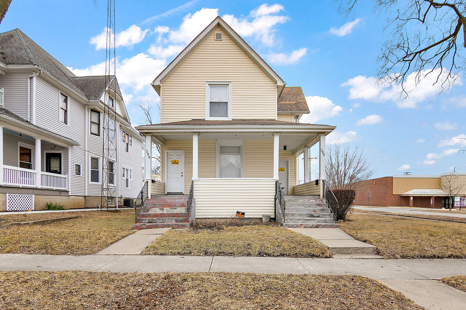 Property Photo:  388-390 S Washington Avenue  IL 60901 