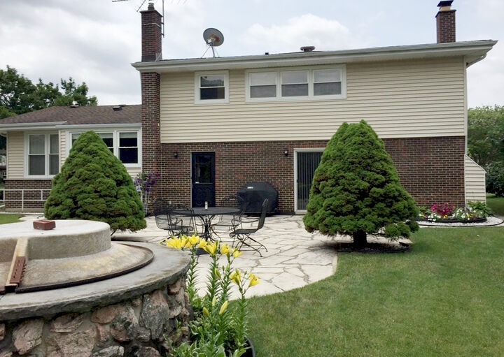 Property Photo:  922 E Waverly Drive  IL 60004 