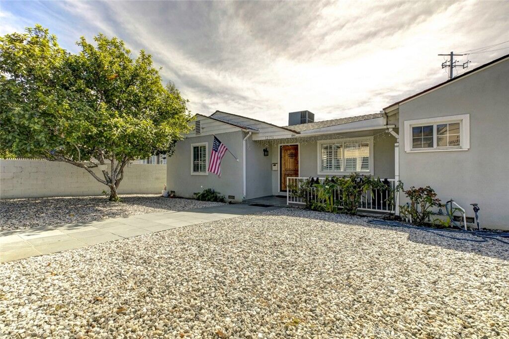 Property Photo: 12156 Vanowen Street CA 91605