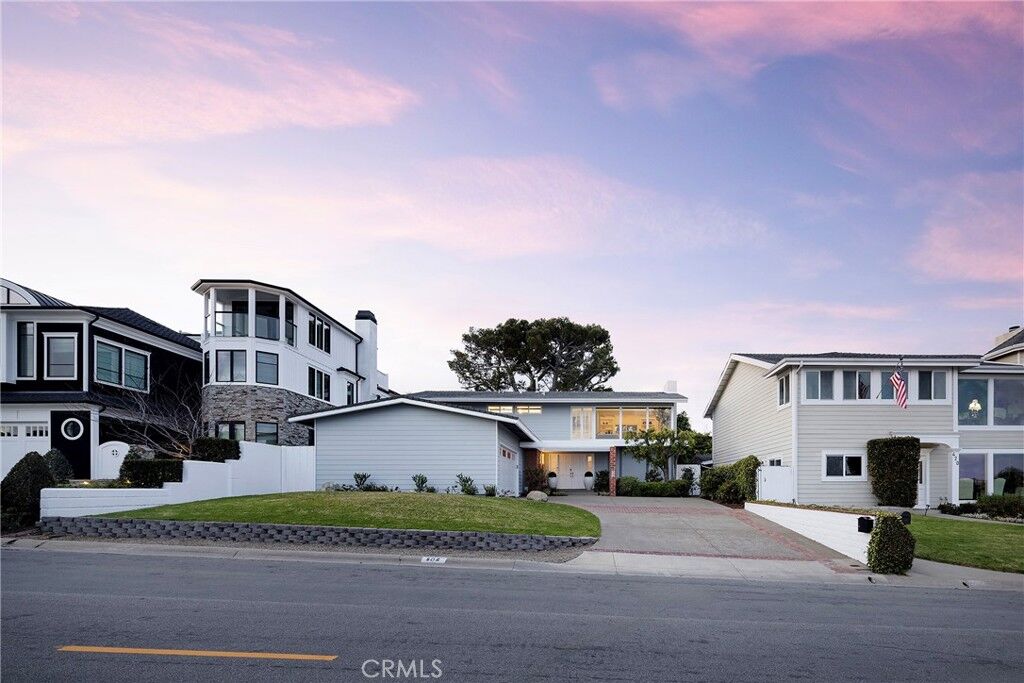 Property Photo: 502 Kings Rd CA 92663