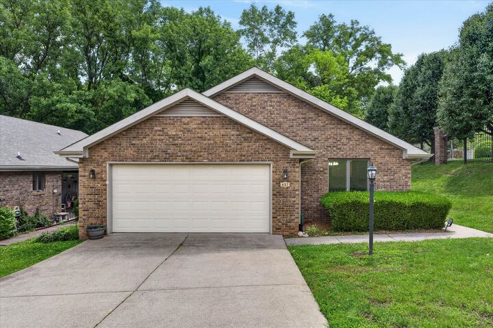 Property Photo:  457 Country Club Ct  TN 37043 