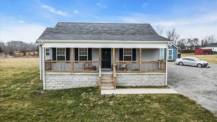 Property Photo:  122 Lonnie Smith Rd  TN 37190 