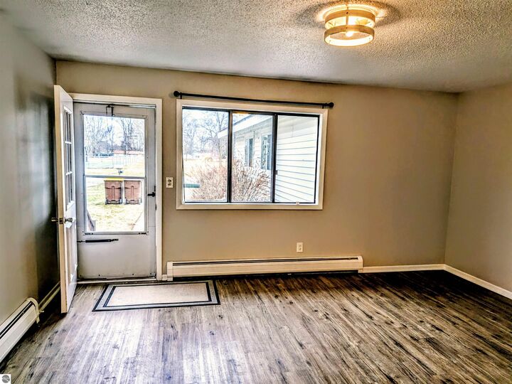 Property Photo:  303 Elizabeth Street  MI 48801 