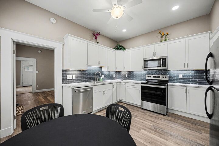 Property Photo:  704 W 35th Street  KY 41015 