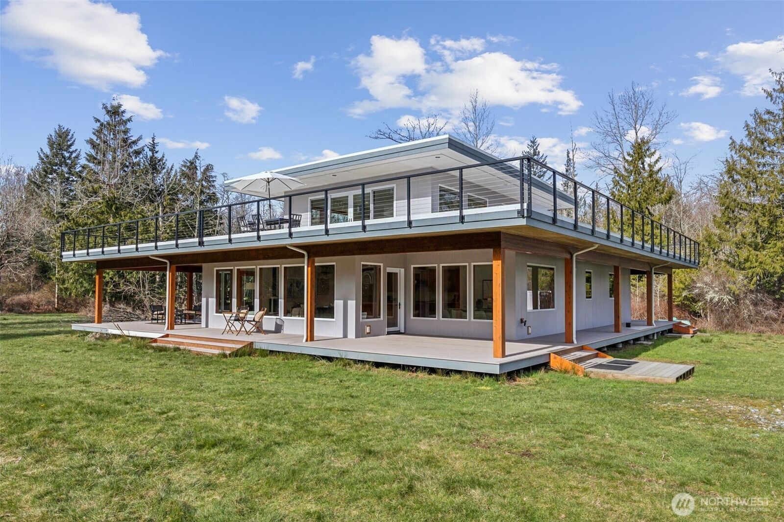 Property Photo: 5233 Pheasant Run Lane WA 98221