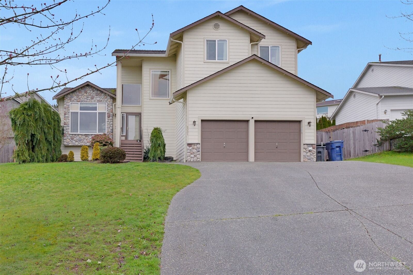 Property Photo: 8331 76th Avenue NE WA 98270