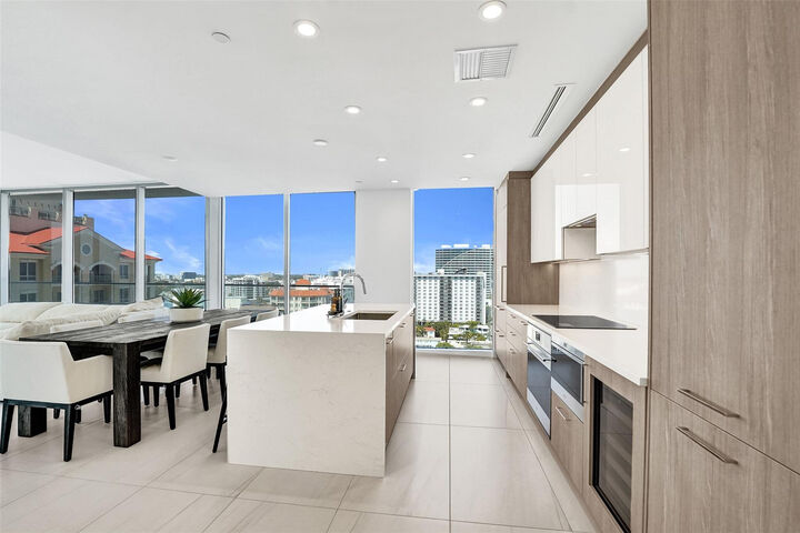 Property Photo: 153 N Seabreeze Boulevard 1204 FL 33304