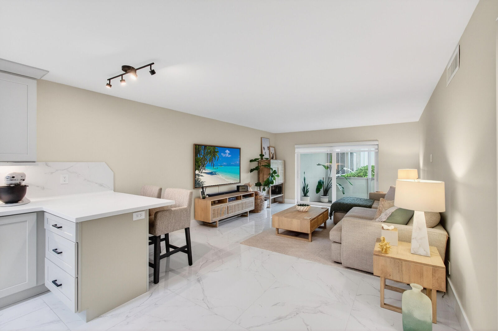 Property Photo: 322 N Federal Highway 137 FL 33441