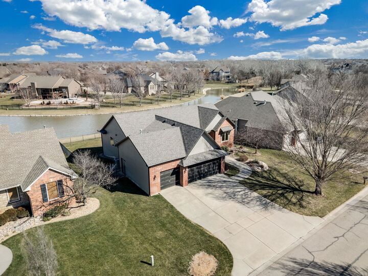 Property Photo: 3222 N Grey Meadow KS 67205