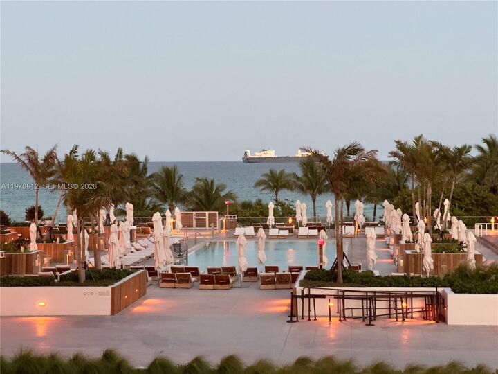 Property Photo:  2301 Collins Ave 338  FL 33139 