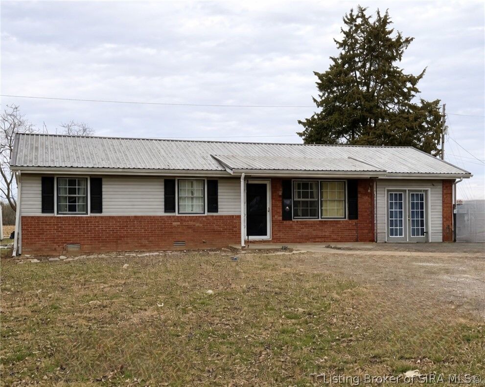 Property Photo: 2099 E Gardner Lane IN 47250