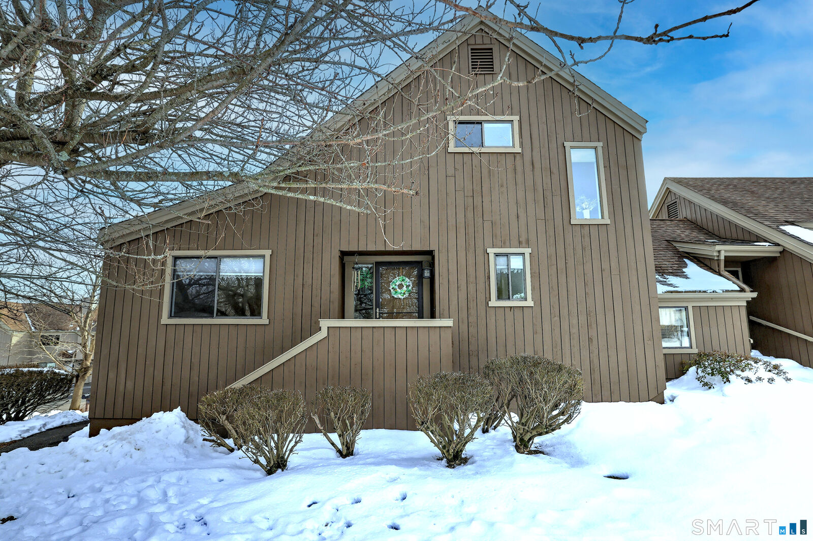 Property Photo: 483 Commanche Lane B CT 06614