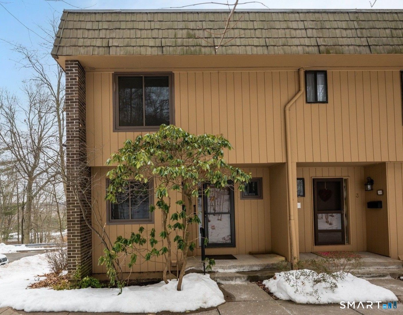 Property Photo: 1 Great Oak Court 1 CT 06416