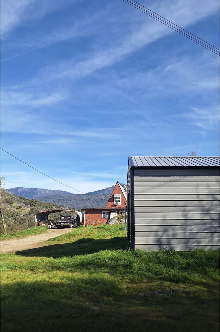 Property Photo: 48055 Dry Creek CA 93603