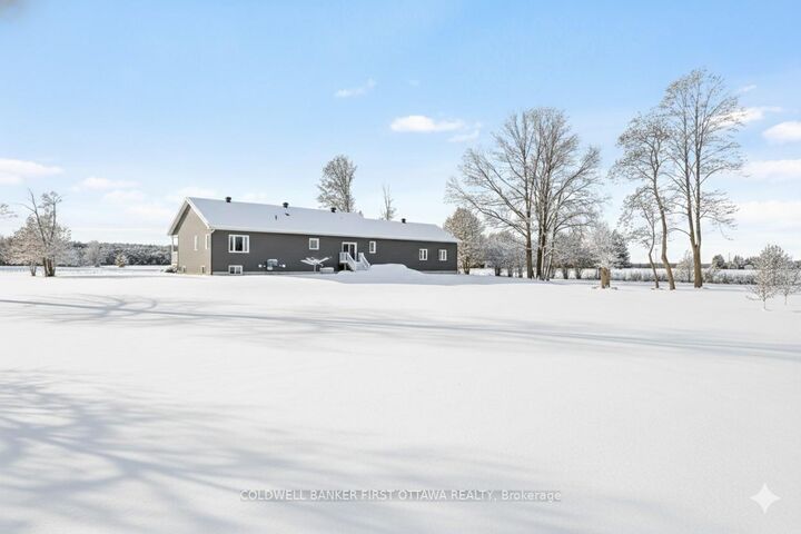 Property Photo:  800 Waba Road  ON K0A 2X0 